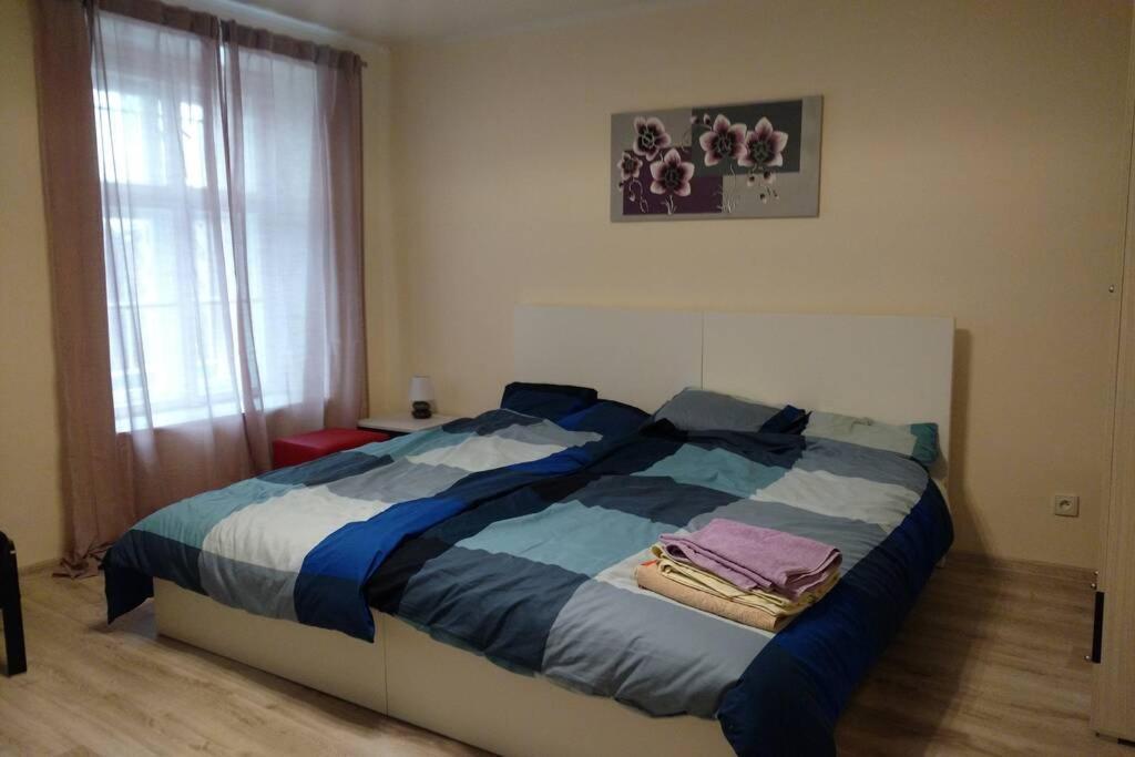 Marvelous Apartment In The Center Of Прага Экстерьер фото