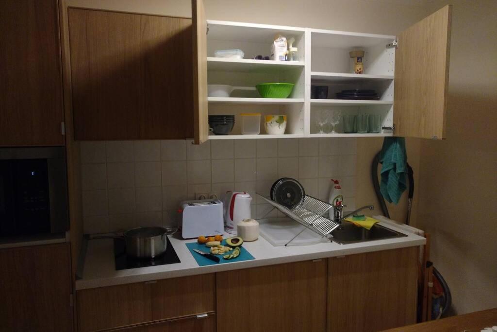 Marvelous Apartment In The Center Of Прага Экстерьер фото