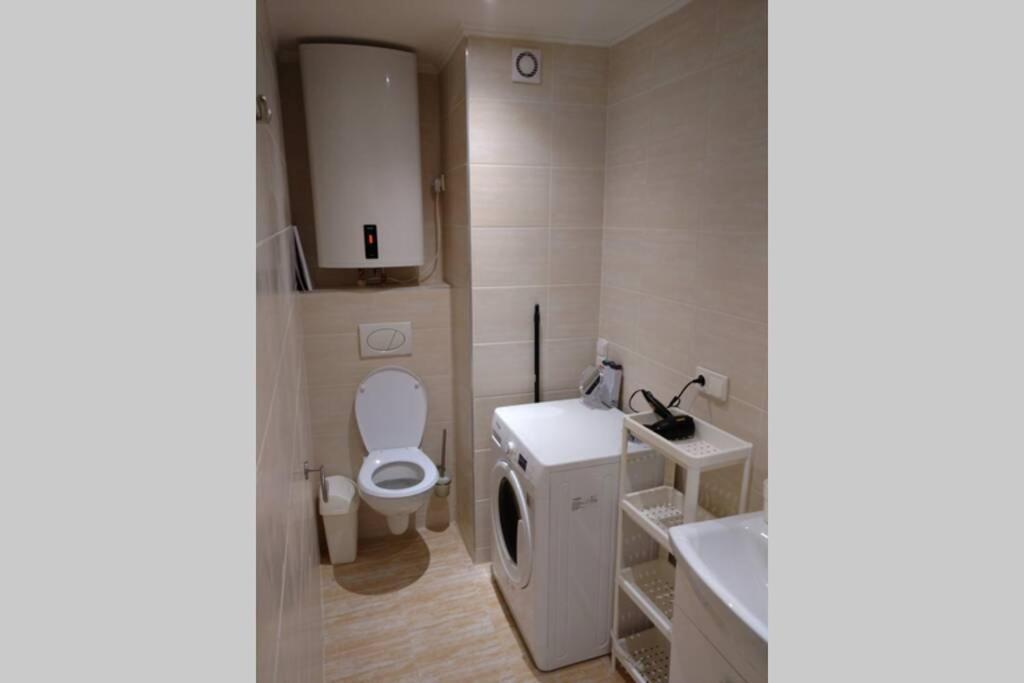 Marvelous Apartment In The Center Of Прага Экстерьер фото